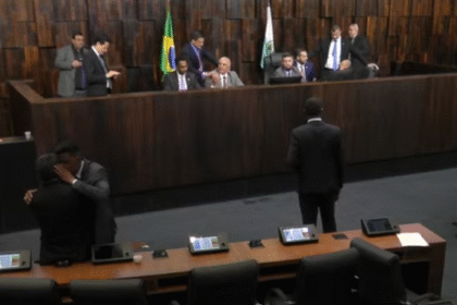Cuidando de quem cuida: Alerj aprova projeto voltado à orientação e atenção de mães e pais atípicos