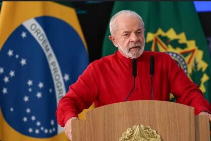 Maioria dos brasileiros reprova atuação pessoal de Lula, aponta PoderData