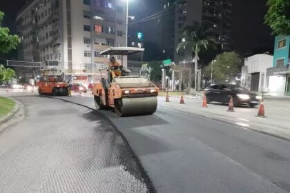 O programa Asfalto Liso sofreu o maior corte da Secretaria de Conservação, passando de R$ 483,6 milhões em 2024 para R$ 0,00 em 2025