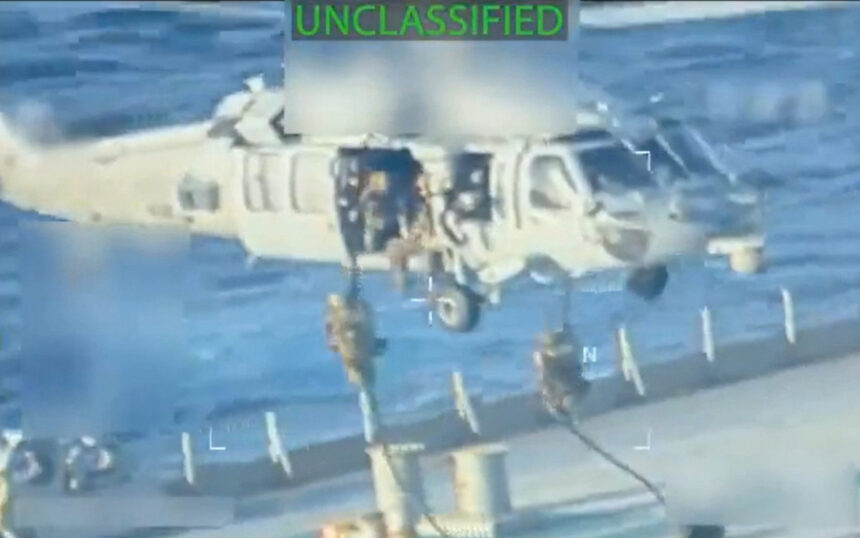 EUA apreende petroleiro diante da costa venezuelana; Caracas classifica de