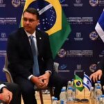 Flávio Bolsonaro promete reatar Brasil-Israel, desafia Lula e recebe bênção de Netanyahu em Jerusalém
