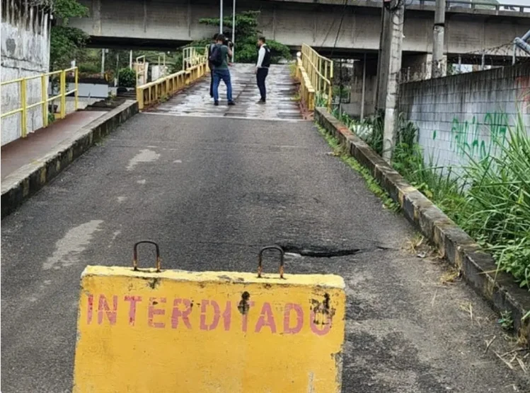 Niterói interdita ponte à beira de colapso um dia antes do barraco público