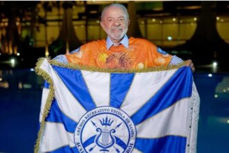 Carnaval não é palanque: TCU pode barrar repasse de R$ 1 milhão à escola que vai homenagear Lula