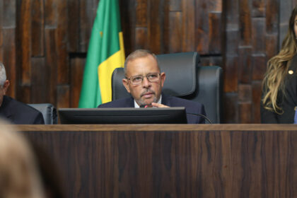 Alerj aprova projeto de lei para melhorar condições de trabalho de entregadores de aplicativo