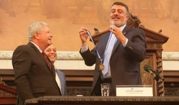 Racha no PDT de Niterói: Vitor Junior e Axel Grael entram em disputa por vaga na Câmara dos Deputados