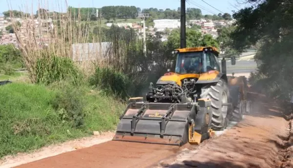 Hipermeabilização do solo em obra para fazer estrada, alvo da licitação anulada pelo TCE