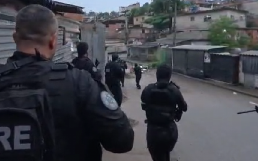 Agentes atuam no Complexo do Chapadão nesta terça-feira (10)