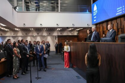 Sessão na Alerj que aprovou 30 milhôes aos municípios