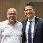Wellington José com o presidente da Alerj, Douglas Ruas