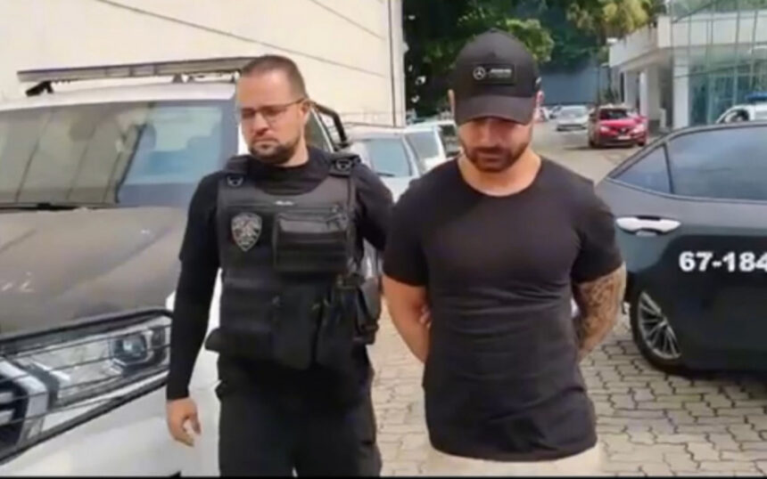 Policiais da Delegacia de Defraudações (DDEF) prenderam um envolvido em Campo Grande
