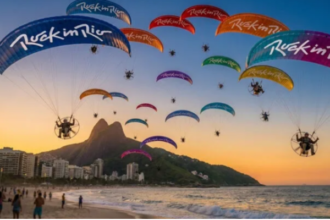Paramotores promovidos pelo Rock in Rio no céu do Rio de Janeiro