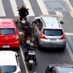 Entre janeiro e maio deste ano, o Corpo de Bombeiros atendeu mais de 20 mil acidentes com motocicletas no estado do Rio
