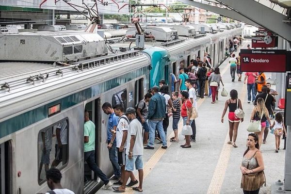 Decreto de Castro pode abrir espaço para o Jaé administrar a bilhetagem dos transportes sob a responsabilidade do estado, como no caso dos trens urbanos do Rio