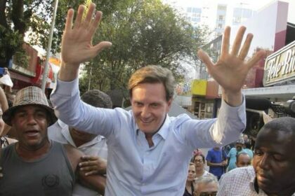 Marcelo Crivella foi liberado pelo ministro André Mendonça a disputar a eleição de outubro
