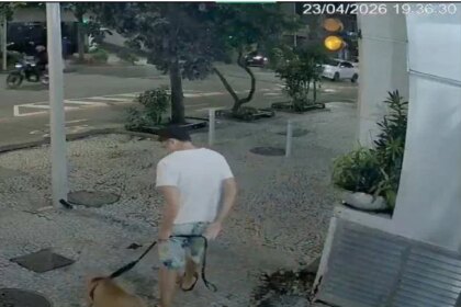Homem é procurado por matar o próprio cachorro afogado em Copacabana; veja o vídeo