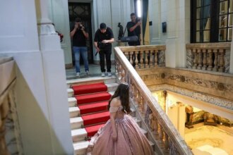 Palácio Tiradentes oferece espaço para ensaios fotográficos gratuitos e vira cenário dos sonhos para casamentos e debutantes