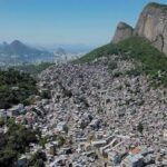A Favela da Rocinha e o Complexo do Alemão vão receber obras de urbanização orçadas em R$ 560 milhões