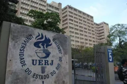 Técnicos administrativos da Uerj mantêm a greve