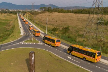 Novos ônibus do Sistema RIO estacionados na garagem pública inaugurada em Campo Grande, na Zona Oeste do Rio.
