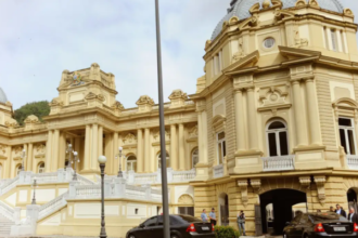 Fachada do Palácio Guanabara, sede do governo do estado