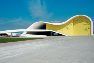 Prefeitura de Niterói barra campeonato de ‘farmar aura’ no Caminho Niemeyer; evento não tinha autorização