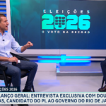 Douglas Ruas durante sabatina da TV Record sobre as eleições de 2026.