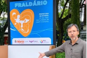 Fraldário de R$ 28 mil expõe bebês a pedófilos em Niterói. Vereador denuncia e equipamento some; veja o vídeo