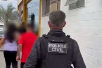 Casal foi preso em flagrante suspeito de comercializar drogas