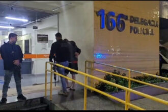 Chegada do 01 do TCP na delegacia de Angra