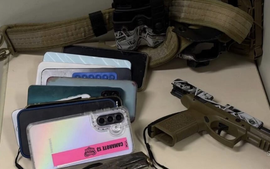 Polícia Civil prende seis suspeitos e apreende pistola e drogas em Duque de Caxias